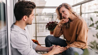 7 Cara Menghadapi Avoidant Attacment agar Hubungan Lebih Sehat