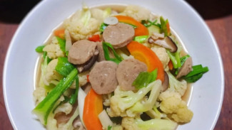 Resep Tumis Wortel Kembang Kol Bakso, Sajian Sehat dan Lezat untuk Keluarga