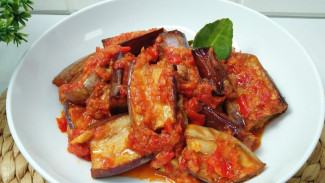 Terong Balado Pedas, Menu Sat Set yang Bikin Nasi Ludes!