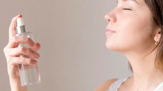 Rekomendasi 5 Sunscreen Spray Praktis, Lindungi Kulit dari Sinar UV!