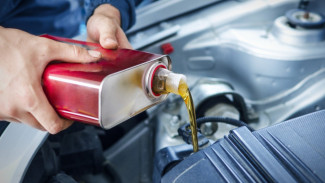 Waspada! Ini Cara Ampuh Membedakan Oli Motor Asli dan Palsu