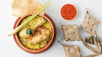 Mengapa Makanan Opor dan Ketupat Menjadi Hidangan Khas Lebaran??