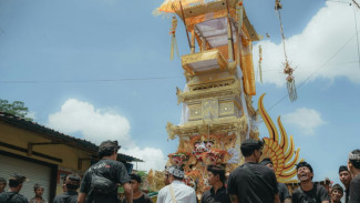 Menggali Makna Tradisi Ngaben Dalam Kehidupan Masyarakat Bali