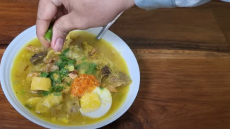 Jangan Ngaku Suka Soto, Kalo Belum Coba Soto Madura Ini!