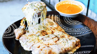 Lezatnya Martabak Telur Mozarella, Nagih dan Lumer di Mulut!