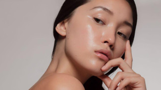 Behind the Gloss “Clean Girl Aesthetic” dan Tekanan Terselubung di Balik Gaya Minimalis