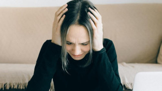 Awas! 10 Kebiasaan Ini Diam-diam Bikin Kamu Stres Berat