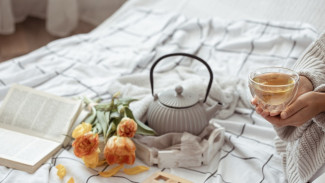 Slow Living Rahasia Santai Nikmati Hidup Tengah Kesibukan Modern