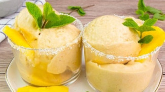 Resep Sorbet Nanas Kelapa 4 Bahan, Segar, Lembut, dan Bebas Susu!