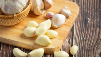 8 Manfaat Konsumsi Bawang Putih Bagi Kesehatan Tubuh, Mencegah Kerontokan Rambut Hingga Melancarkan ASI
