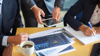 Investasi Saham vs Emas vs Kripto: Mana yang Lebih Menjanjikan?