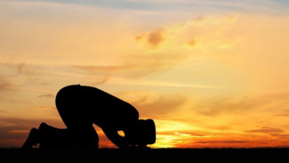 Padahal Dengan Shalat Itu Bisa Mengurangi Capek