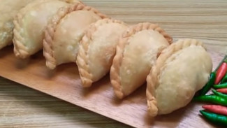 Cara Bikin Resep Nikmat Membuat Pastel Bihun Renyah Nan Gurih, Yang Cocok Jadi Camilan Bersantai Sembari Nonton Drakor