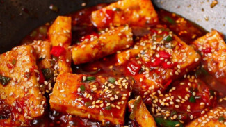 Cuma Pakai Tahu Kamu Bisa Bikin Dubu Jorim, Resep Masakan Korea yang Simpel dan Enak