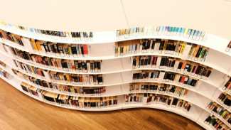 Membaca Buku Di Era Digital, Menemukan Kembali Kenikmatan Membaca