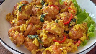 Resep Udang Saus Telur Asin, Lauk Pauk Crispy Yang Cocok Sebagai Ide Menu Bekal Makan Siang Anak Di Sekolah