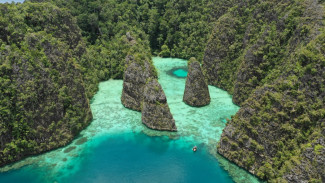 Keindahan Alam Tersembunyi di Raja Ampat, Inilah Pulau Misool