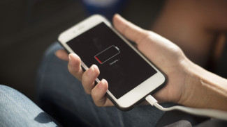 Apakah Aman Mengisi Daya HP dengan Power Bank?