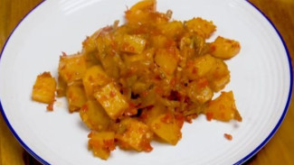 Resep Lauk Nikmat Balado Teri Kentang, Cocok Disantap Sebagai Hidangan Makan Malam Bersama Keluarga