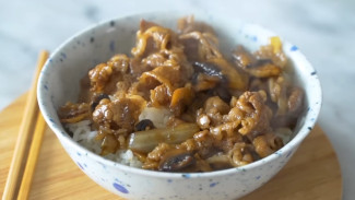 Tips Mengolah Daging Sapi Agar Cepat Empuk, Coba Resep Beef Teriyaki Bumbu Meresap Ini
