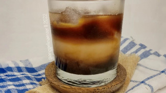 Cara Membuat Es Teh Susu Gula Aren di Rumah, Segar dan Simpel!