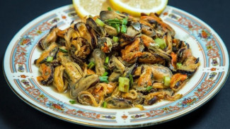 Resep Kerang Hijau Saus Padang Anti Gagal, Sensasi Pedas Gurih yang Bikin Nagih!