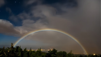 Apa Itu Moonbow? Fakta Menarik Tentang Pelangi yang Muncul di Malam Hari