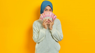 Jangan Sampai Rugi Sendiri! Ini 5 Cara Menolak Orang yang Suka Meminjam Uang Kita