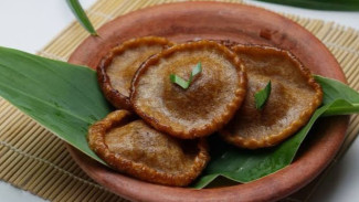 Resep Kue Cucur Bersarang Anti Gagal! Cuma 5 Bahan, Bisa Langsung Jualan