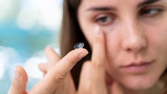 Cara Memakai Softlens untuk Pemula, Dijamin Tanpa Drama!