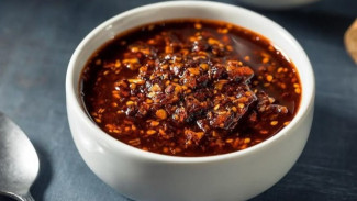 Resep Chili Oil Homemade, Saus Cocolan untuk Camilan Favorit