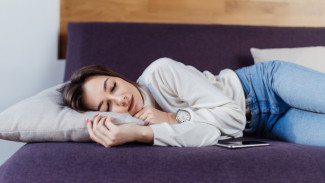 Kapan Waktu Terbaik untuk Tidur Siang? Menguak Manfaat dan Strategi Tidur Optimal