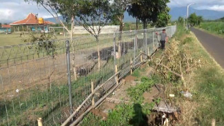 Lapangan Bima Sakti Sidodadi Banyuwangi Dipercantik, Pagar Besi Gantikan Pagar Bambu