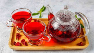 Yuk, Coba! 7 Manfaat Teh Rosella yang Wajib Kamu Tahu untuk Tubuh