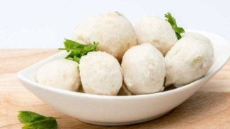 Cuma Modal Blender, Ini Cara Bikin Bakso Sapi Empuk Seperti di Warung Favorit