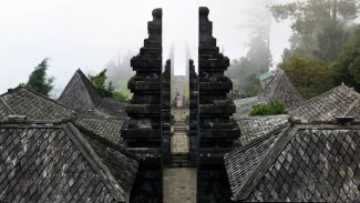 Candi Cetho, Lekat Makna Spiritualitas dan Basah Akan Sejarah