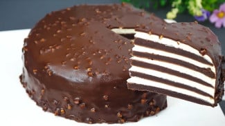 Kue Coklat Lapis Kekinian Tanpa Oven, Mudah dan Cepat!