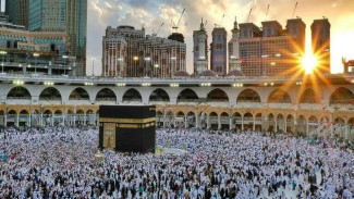 Haji Nafilah vs Sedekah, Mana yang Lebih Utama?
