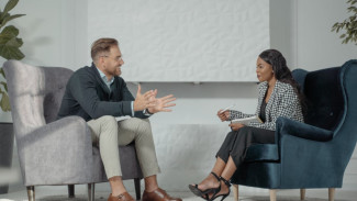 8 Cara Biar Kamu Beda dari yang Lain Saat Interview, Tips Penting Biar Langsung Dilirik HRD!
