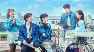 10 Drama Korea Komedi Romantis Terbaru 2025 yang Bikin Ngakak Sekaligus Baper