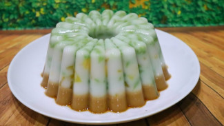 Lemak Manisnya Segar di Lidah! Resep Puding Cendol Dawet Gula Merah yang Super Lembut