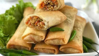 Kulit Krenyes, Isian Gurih! Ini Resep Lumpia Goreng Ayam yang Bikin Nagih Terus