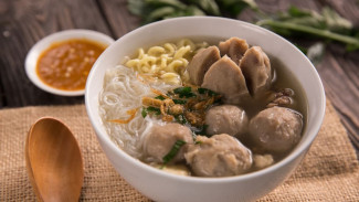 Resep dan Proses Pembuatan Bakso Sapi Rumahan yang Berkualitas