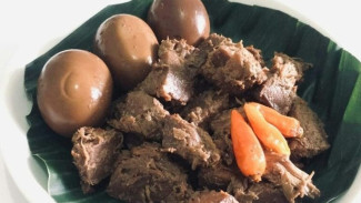 Resep Nasi Gudeg Komplet untuk Makan Siang, Aromanya Bikin Tetangga Ikut Lapar