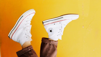 Sepatu Putihmu Menguning? Coba 5 Cara Jitu Ini agar Kinclong Seperti Baru Lagi