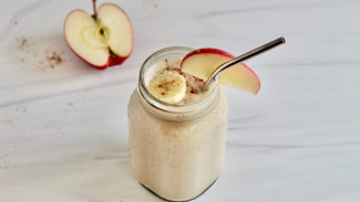 Smoothie Apel Pisang Anti-Ribet yang Segar, Praktis, dan Kaya Nutrisi