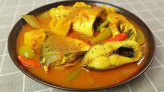 Segar, Pedas, dan Asemnya Bikin Nagih! Resep Pindang Ikan Bandeng Nanas yang Super Mantap