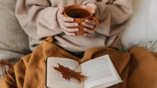 Nggak Suka Keramaian Tapi Tidak Mau Kesepian? Kenalan Yuk Sama Paradoks Introvert