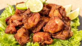 7 Resep Ayam Goreng Lengkuas Paling Enak Sedunia, Sekali Gigit Langsung Ketagihan!