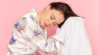 6 Cara Cepat Keringkan Rambut Tanpa Hair Dryer